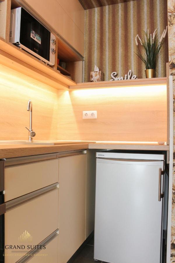 Grand Suites Corvin Βουδαπέστη Εξωτερικό φωτογραφία