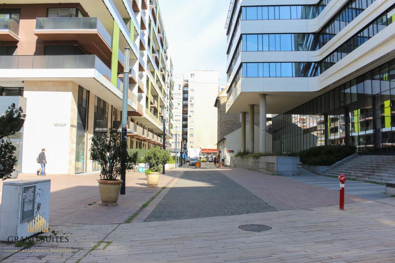 Grand Suites Corvin Βουδαπέστη Εξωτερικό φωτογραφία